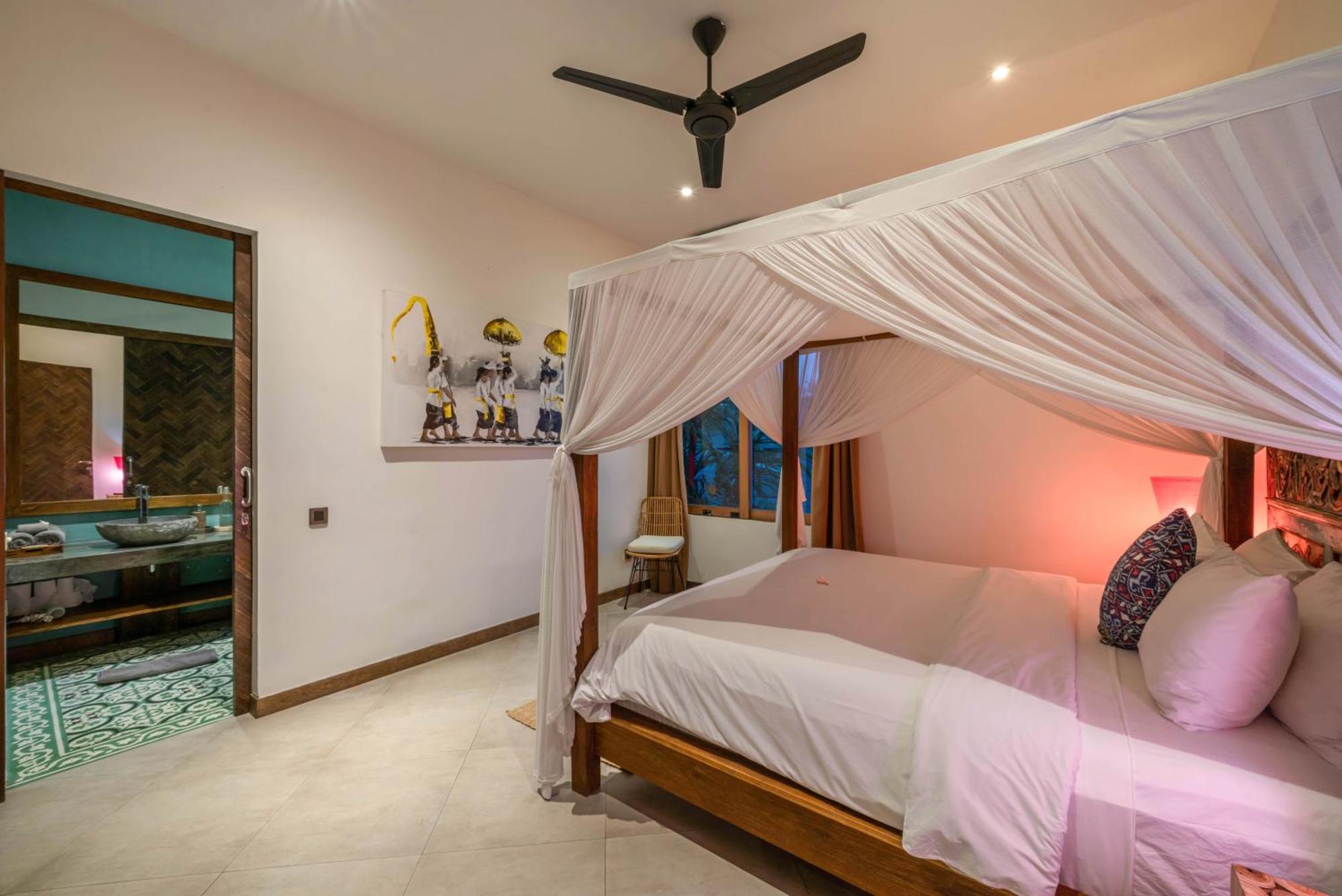 Puri Aman - Unique & Lush 3br Pool Nearby Canggu (Bali)